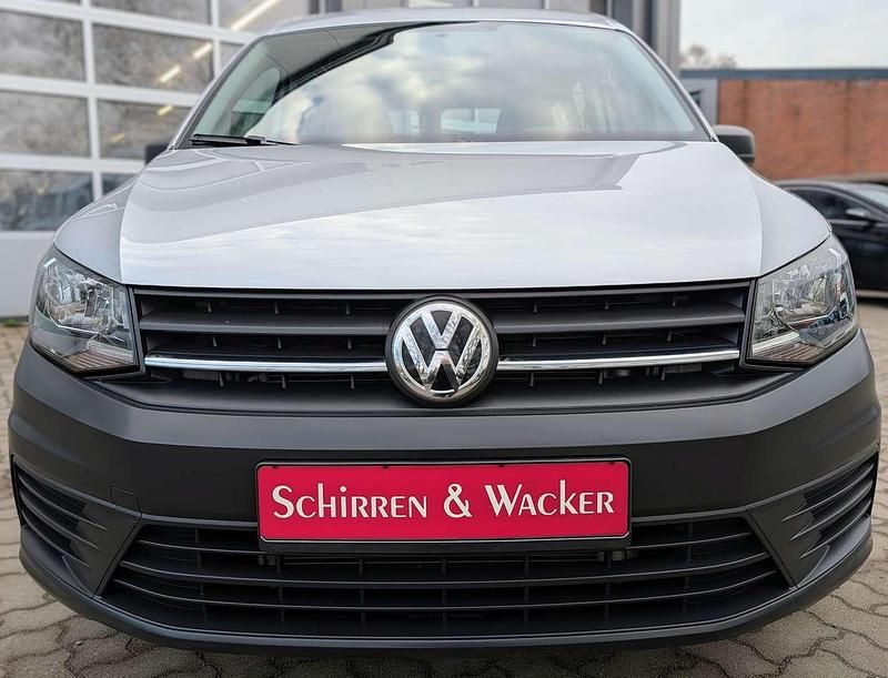 Gebraucht VW Caddy Conceptline 102 PS (75 kW) 2019 Reflexsilber metallic Van / Kleinbus
