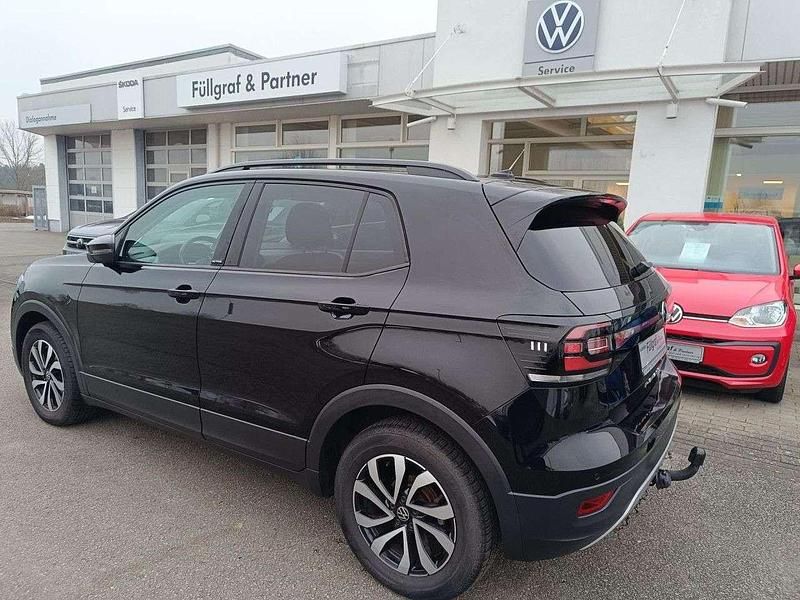 Gebraucht VW T-Cross Active 110 PS (80 kW) 2021 Deep black perleffekt SUV