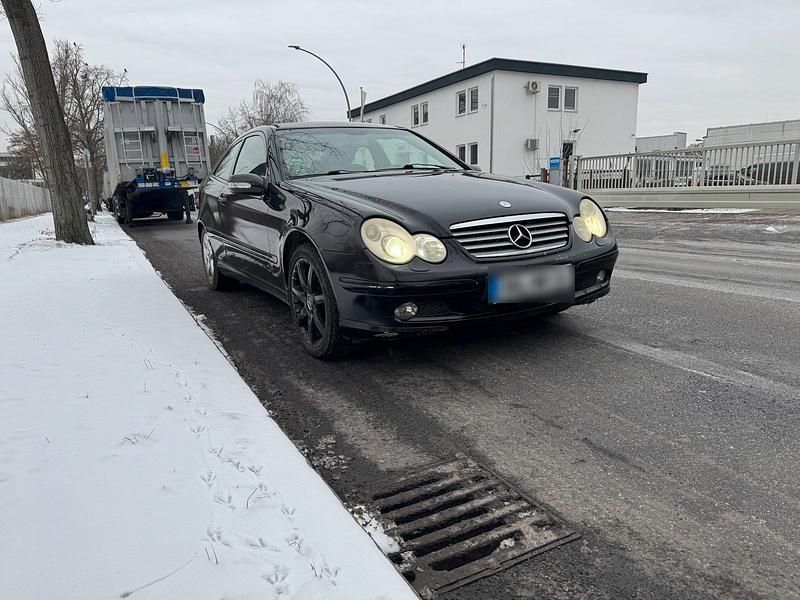Gebraucht Mercedes C230 150 PS (110 kW) 2004 Schwarz Coupé