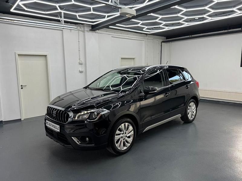 Schwarz Gebraucht 2019 Suzuki SX4 S-Cross Club SUV | 14.990 € (Fairer Preis) - Bild 1/4