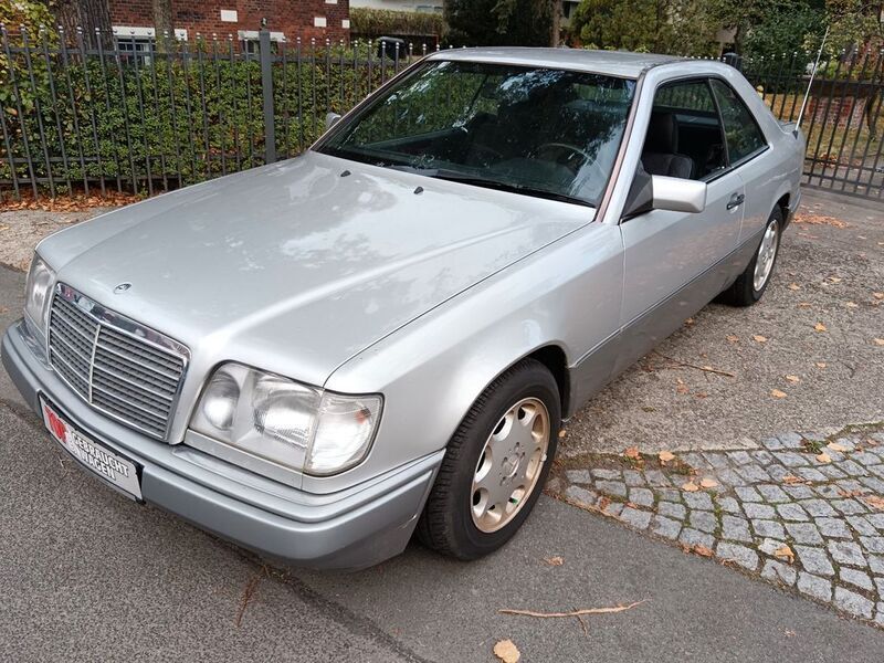 Gebraucht Mercedes 320 220 PS (161 kW) 1994 Silber Coupé