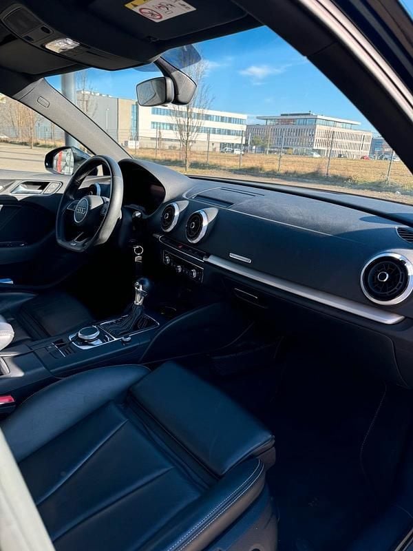Gebraucht Audi A3 S-Line 190 PS (139 kW) 2018 Blau Limousine