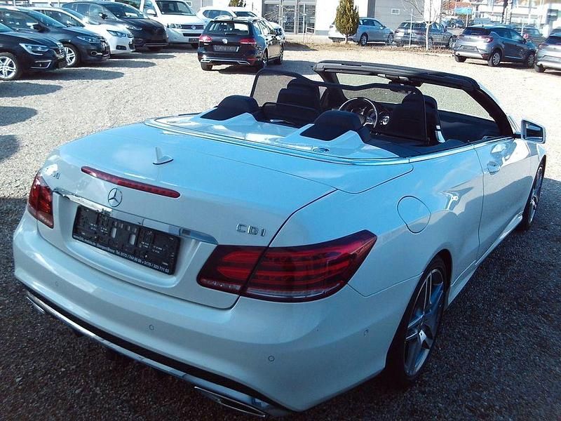 Gebraucht Mercedes E250 AMG line 204 PS (150 kW) 2013 Weiß Cabrio