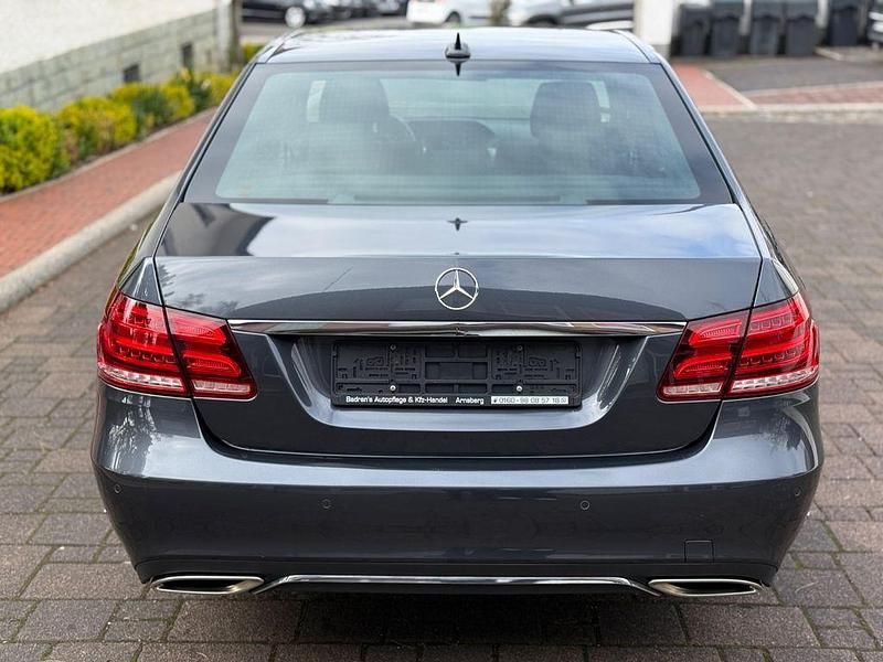 Gebraucht Mercedes E200 136 PS (100 kW) 2015 Grau Limousine