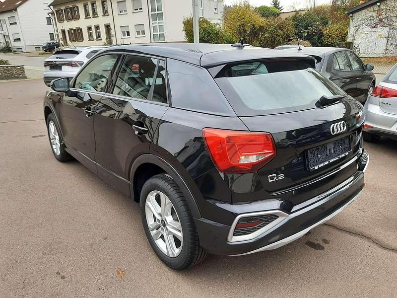 Gebraucht Audi Q2 Advanced 150 PS (110 kW) 2024 Mythosschwarz metallic SUV