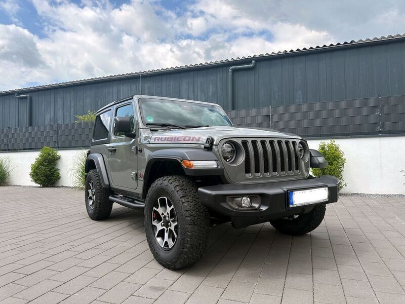 Grau Gebraucht 2020 Jeep Wrangler Rubicon SUV | 49.900 € (Fairer Preis) - Bild 1/4