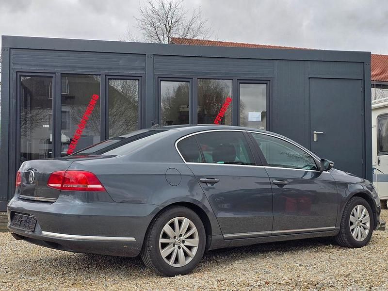 Gebraucht VW Passat Comfortline 177 PS (130 kW) 2014 Grau Limousine