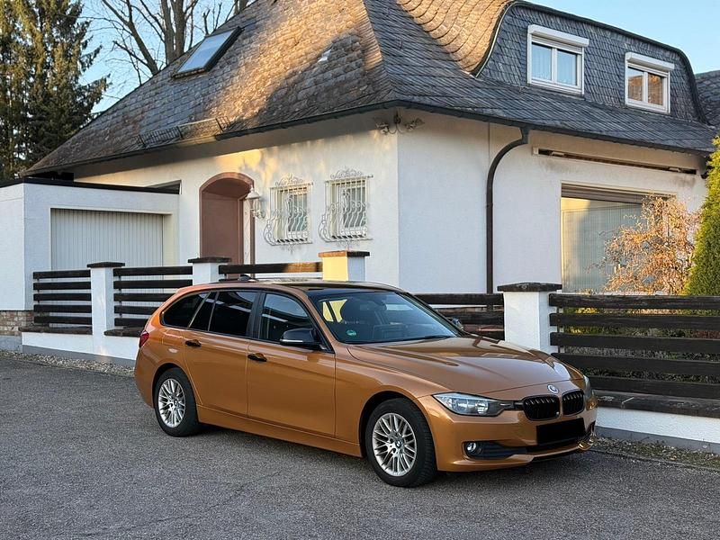 Gebraucht BMW 318 Shadowline 143 PS (105 kW) 2013 Orange Kombi