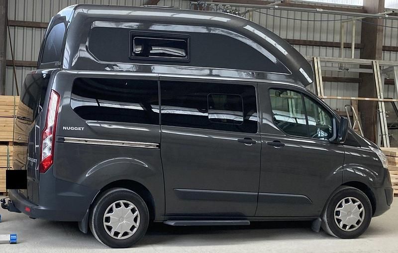 Grau Gebraucht 2018 Ford Tourneo Nugget Van / Kleinbus | 44.500 € - Bild 1/4