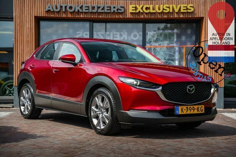 Soul red crystal m Gebraucht 2021 Mazda CX-30 Comfort SUV | 16.914 € - Bild 1/4
