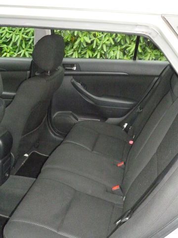 Gebraucht Toyota Avensis 177 PS (130 kW) 2003 Silber metallic Kombi