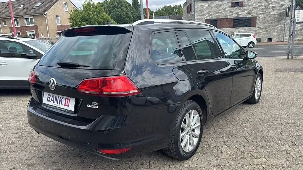 Gebraucht VW Golf VII LOUNGE 110 PS (80 kW) 2015 Schwarz Kombi