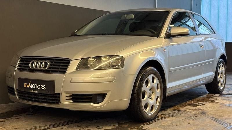 Gebraucht Audi A3 Attraction 102 PS (75 kW) 2004 Silber Limousine