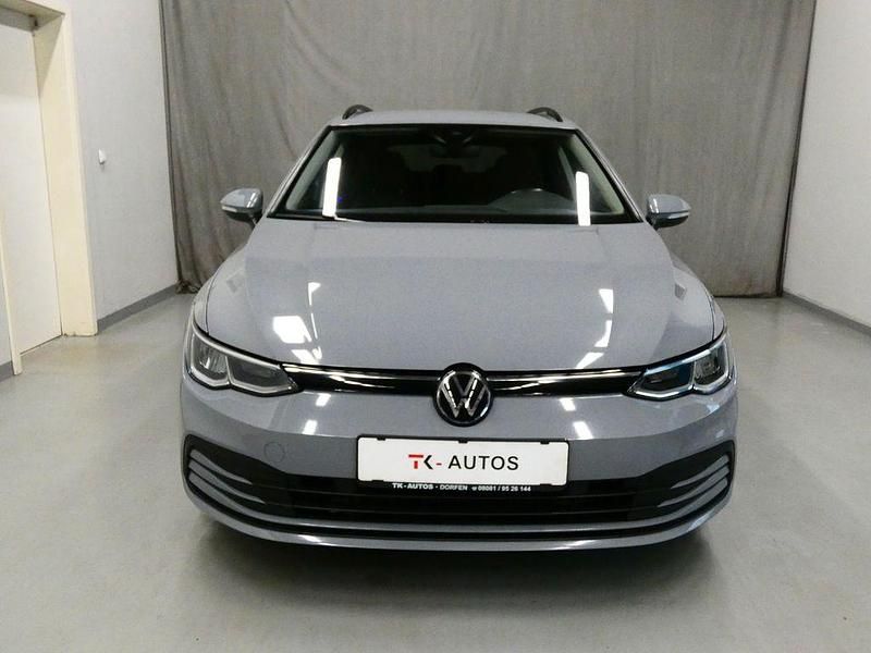 Gebraucht VW Golf VIII Life 150 PS (110 kW) 2021 Grau Kombi