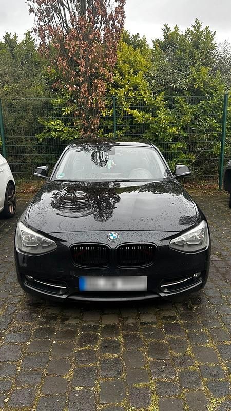 Gebraucht BMW 118 170 PS (125 kW) 2011 Schwarz Kleinwagen