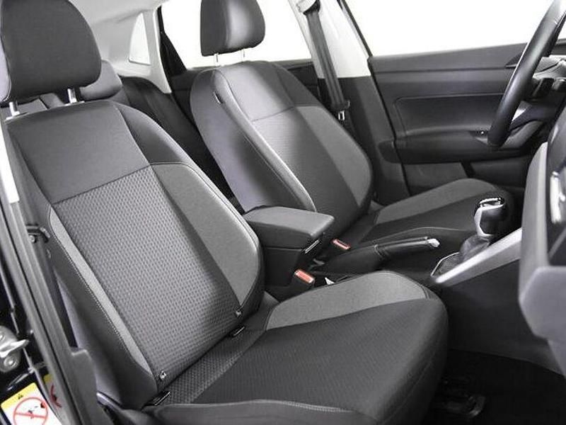 Gebraucht VW Polo Life 95 PS (69 kW) 2023 Schwarz Kleinwagen