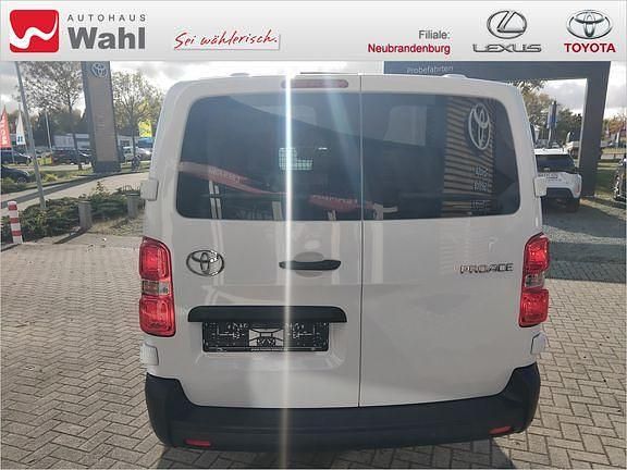 Gebraucht Toyota Proace 144 PS (105 kW) 2024 Icy white Van / Kleinbus