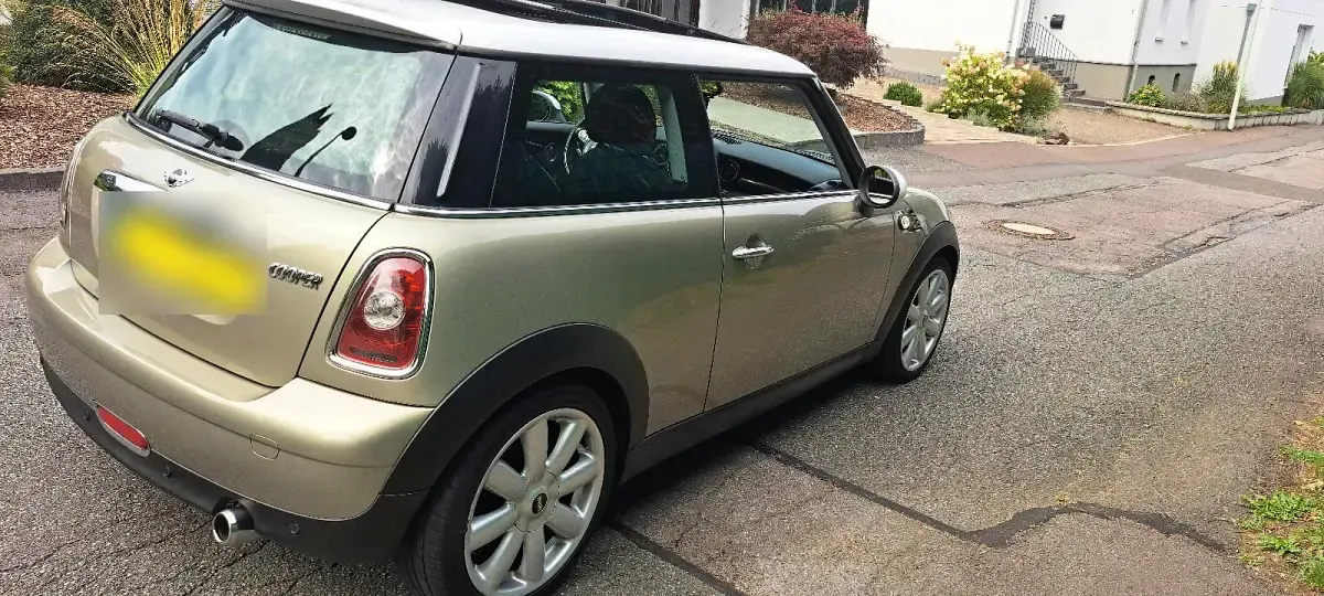 Usata Mini Cooper 120 CV (88 kW) 2010 Marrone Utilitaria