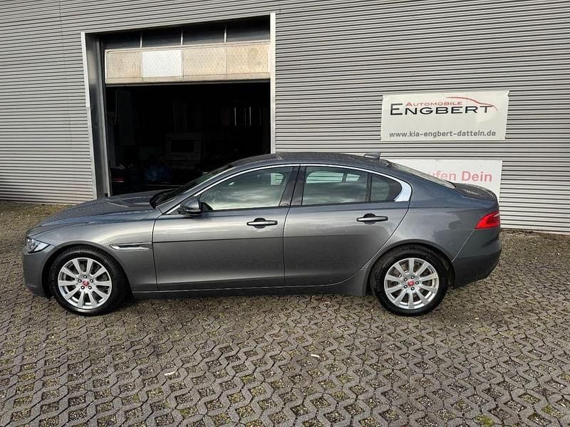 Gebraucht Jaguar XE 250 PS (183 kW) 2019 Grau Limousine