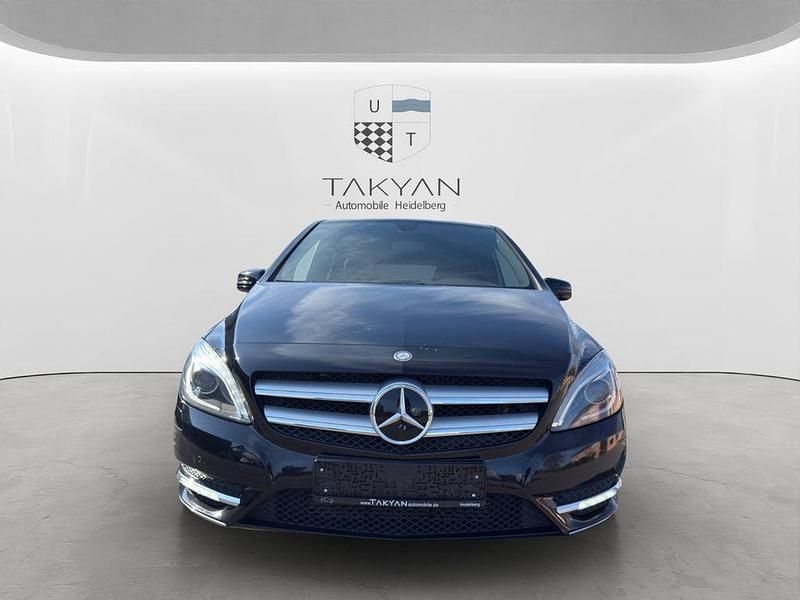 Gebraucht Mercedes B180 AMG Edition 1 122 PS (89 kW) 2012 Schwarz Van / Kleinbus