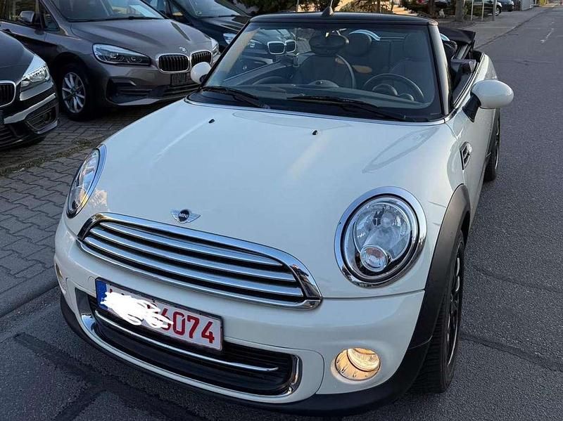 Gebraucht Mini Cooper Cabriolet 122 PS (89 kW) 2011 Pepper white Cabrio