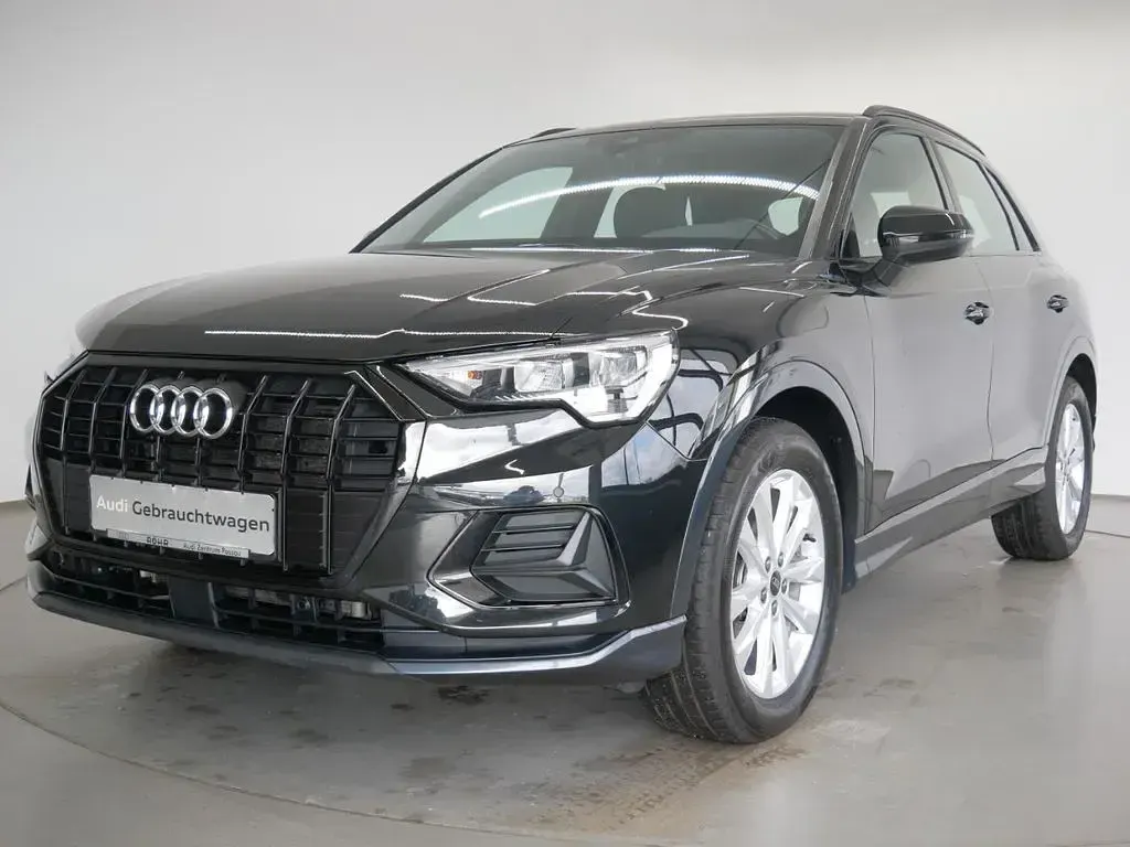 Gebraucht Audi Q3 Advanced Plus 150 PS (110 kW) 2023 Mythosschwarz metallic SUV