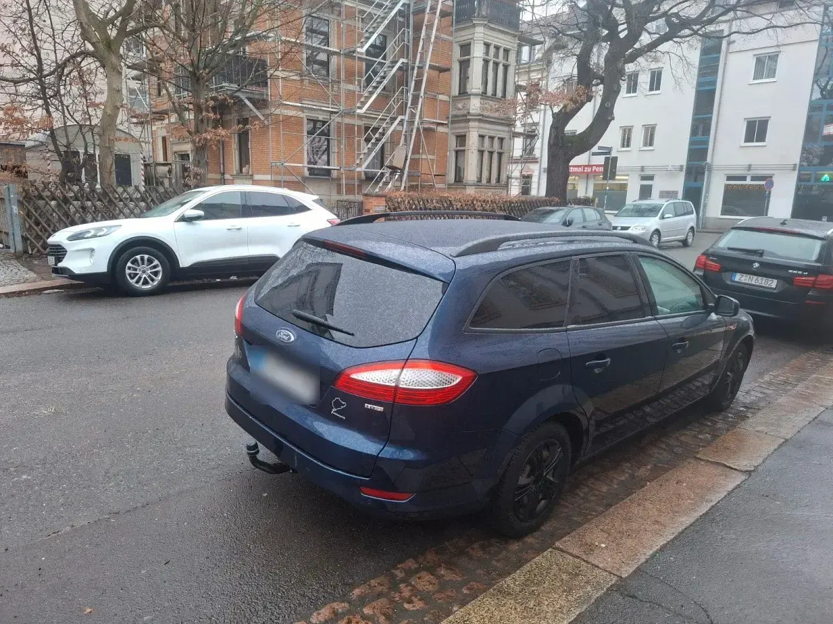 Gebraucht Ford Mondeo Titanium 140 PS (102 kW) 2009 Blau Limousine