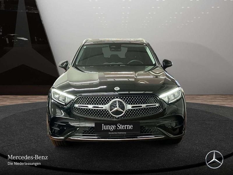 Gebraucht Mercedes GLC200 AMG 204 PS (150 kW) 2025 Schwarz SUV
