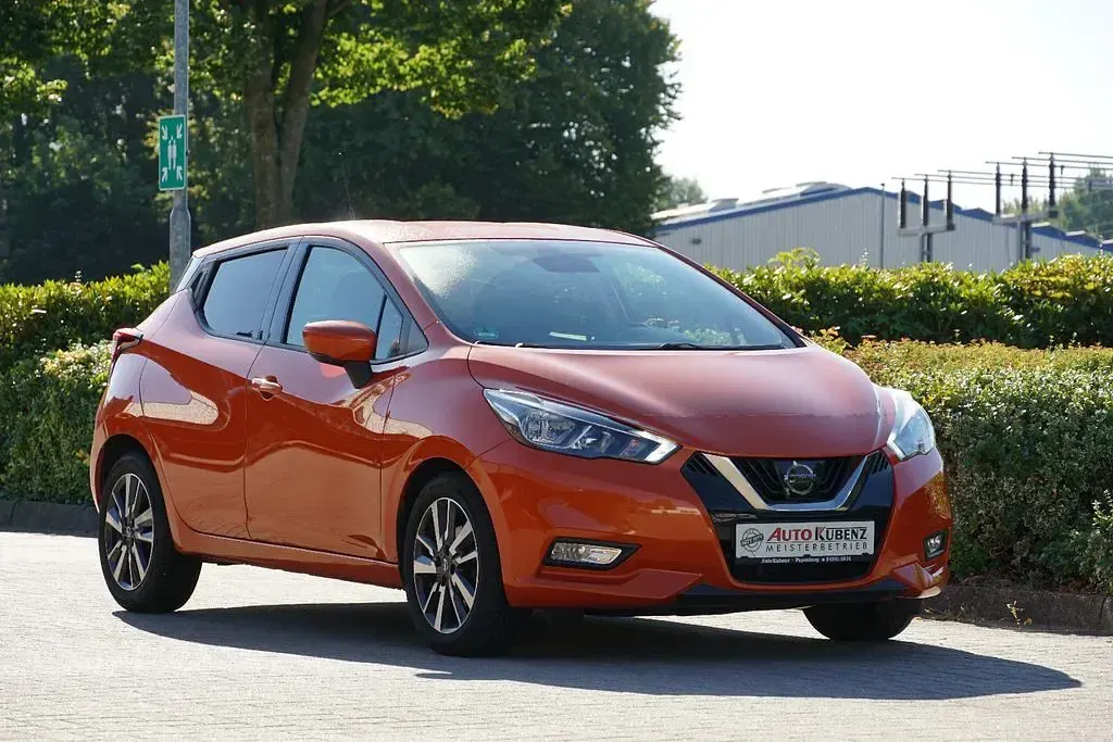 Gebraucht Nissan Micra Tekna 90 PS (66 kW) 2017 Orange Kleinwagen