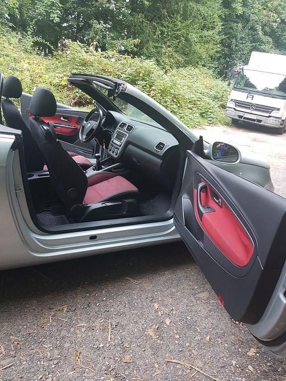 Second-hand VW Eos 150 CP (110 kW) 2007 Argintiu Cabrio