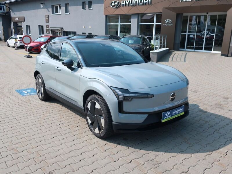 Grau Gebraucht 2024 Volvo EX30 Performance SUV | 37.994 € (Superpreis) - Bild 1/4