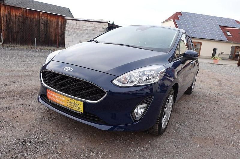 Gebraucht Ford Fiesta Cool & Connect 86 PS (63 kW) 2018 Blazerblau Kleinwagen