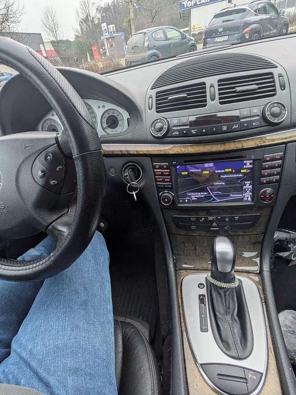 Gebraucht Mercedes E240 Avantgarde 177 PS (130 kW) 2005 Silber Kombi