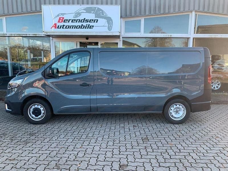 Gebraucht Renault Trafic Komfort 150 PS (110 kW) 2022 Grau Van / Kleinbus