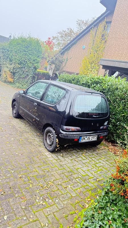 Schwarz Gebraucht 2001 Fiat Seicento Kleinwagen | 1.150 € (Fairer Preis) - Bild 1/1