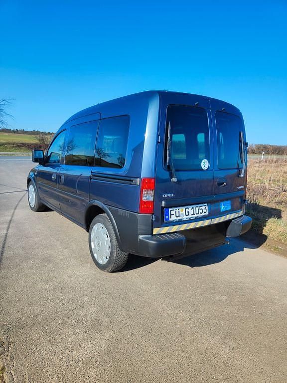 Gebraucht Opel Combo 90 PS (66 kW) 2010 Blau Van / Kleinbus