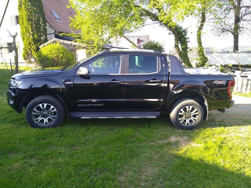 Używany Ford Ranger Wildtrack 200 KM (147 kW) 2018 Czarny Pickup