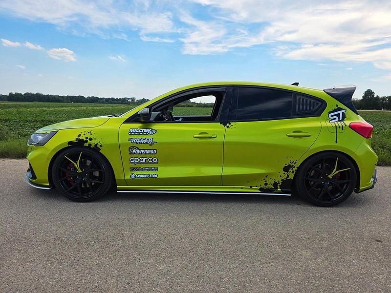 Gebraucht Ford Focus ST 280 PS (205 kW) 2020 Blau Limousine