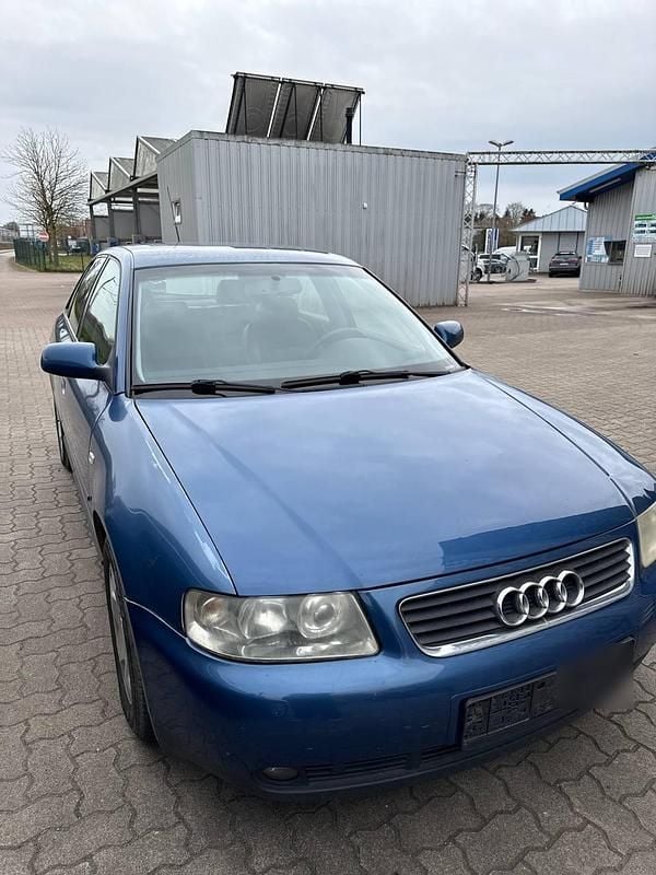 Gebraucht Audi A3 102 PS (75 kW) 2001 Blau Kleinwagen