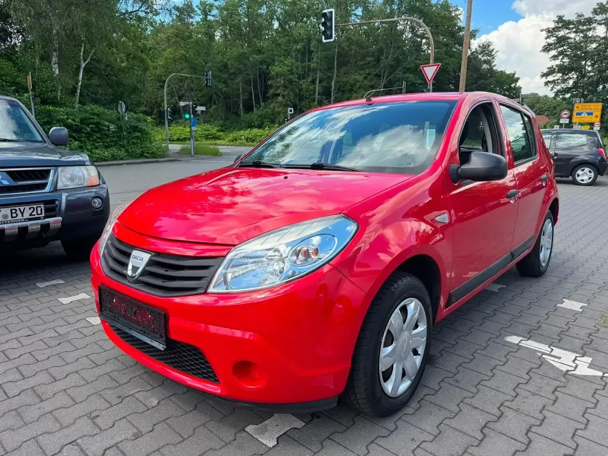 Gebraucht Dacia Sandero Ambiance 75 PS (55 kW) 2009 Rot Limousine