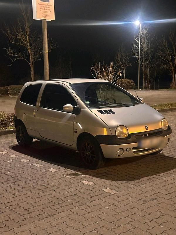Silber Gebraucht 2001 Renault Twingo Kleinwagen | 1.300 € (Fairer Preis) - Bild 1/4
