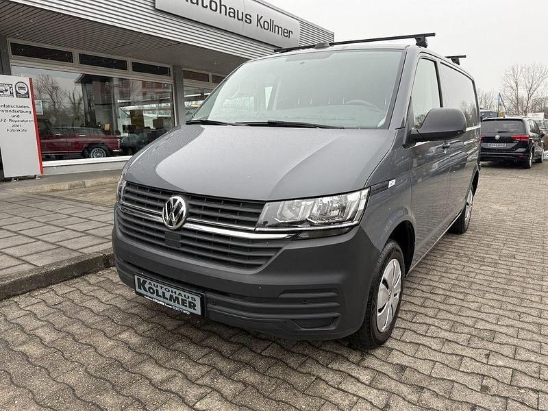 Gebraucht VW Transporter 110 PS (80 kW) 2023 Grau Van