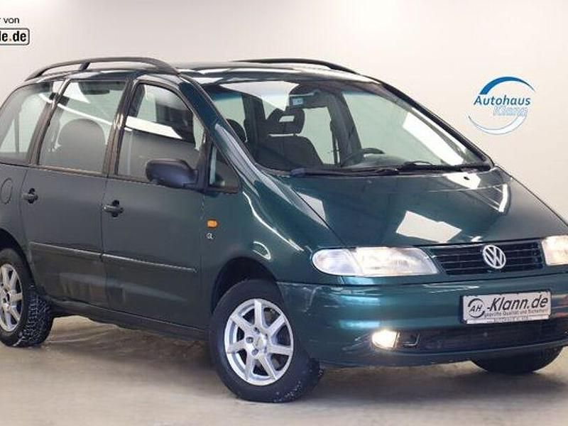Grün Gebraucht 1996 VW Sharan Van / Kleinbus | 1.499 € - Bild 1/4