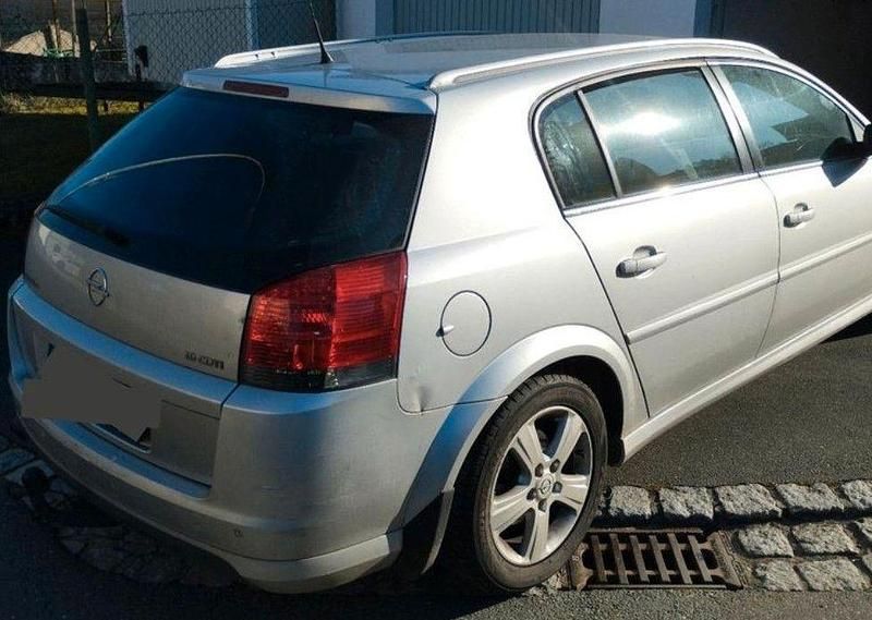 Gebraucht Opel Signum 150 PS (110 kW) 2006 Silber Kleinwagen