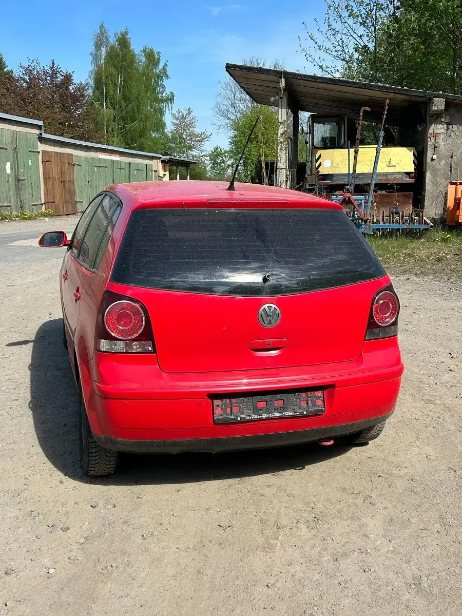 Second-hand VW Polo 55 CP (40 kW) 2007 Roșu Hatchback