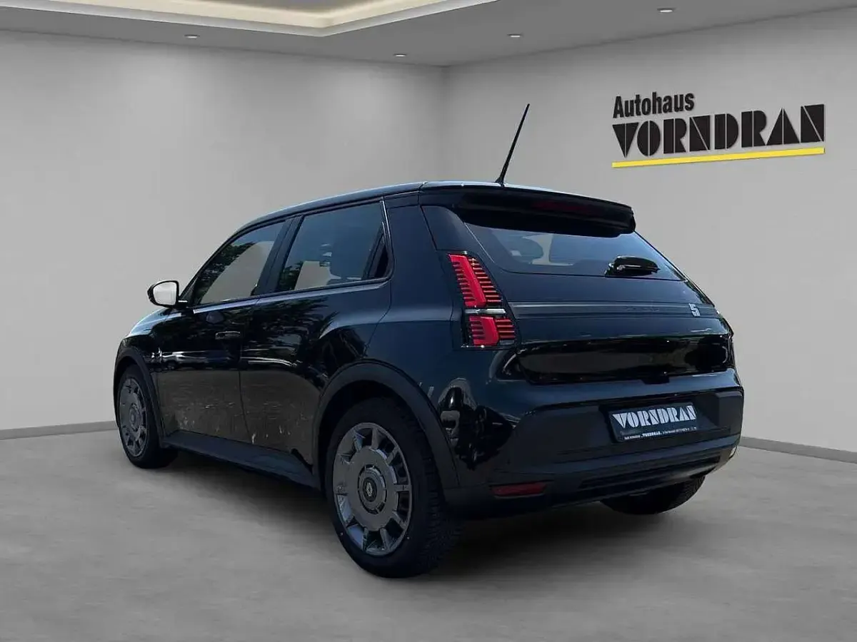 Neu Renault 5 E-Tech Evolution 89 kW (122 PS) 2026 Blackpearlschwarz Kleinwagen