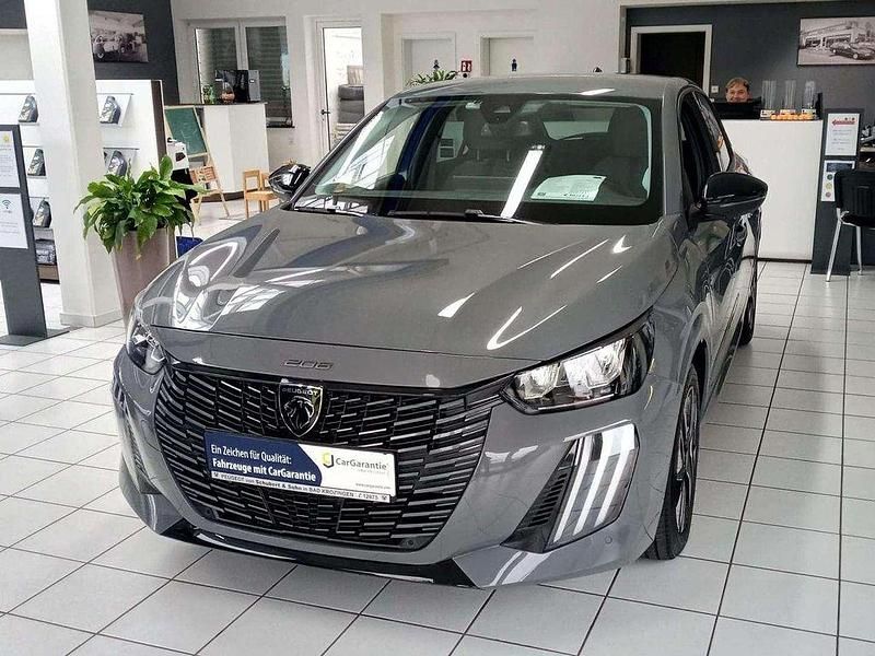 Grau metallic Gebraucht 2024 Peugeot 208 Allure Kleinwagen | 18.990 € (Etwas zu teuer) - Bild 1/4