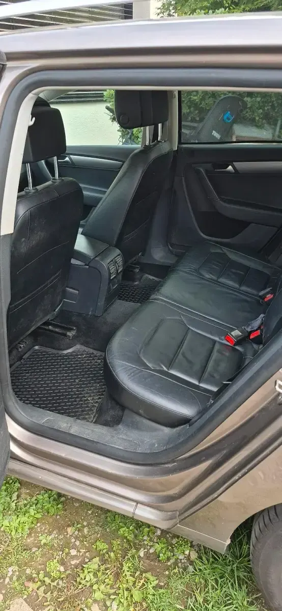 Gebraucht VW Passat 150 PS (110 kW) 2011 Braun Kombi