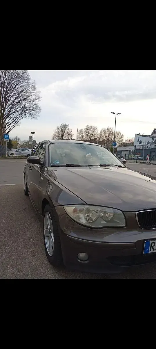Gebraucht BMW 118 129 PS (94 kW) 2006 Braun Kleinwagen
