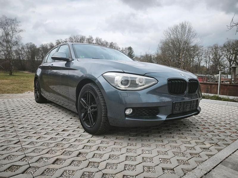 Gebraucht BMW 120 M Performance 184 PS (135 kW) 2012 Grau Kleinwagen